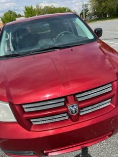 Photo of 2008 Red Dodge Grand Caravan